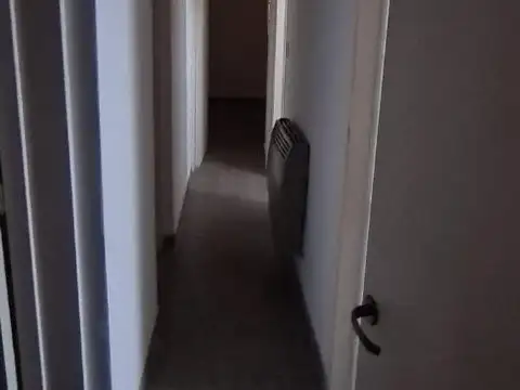 Casa en Alquiler con 2 cocheras