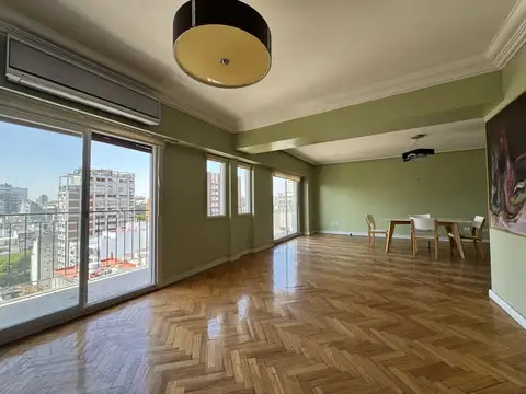 Semipiso 4 ambientes Piso alto Balcón corrido Dependencia Cochera