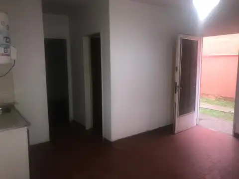 Departamento en Alquiler en Burzaco, $ 400.000