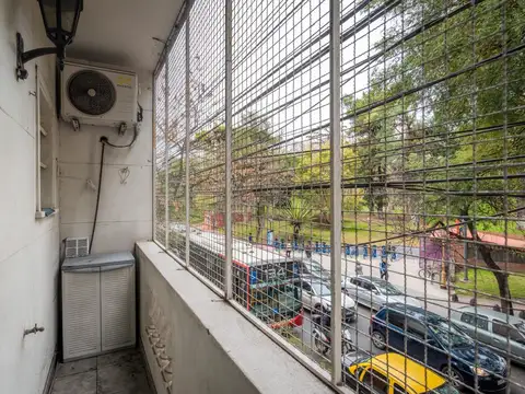 Depto Tipo Casa en Venta en Parque Chacabuco, USD 140.000
