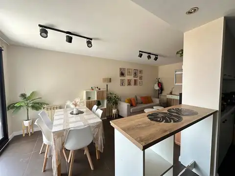 Departamento 3 ambientes con 2 baños