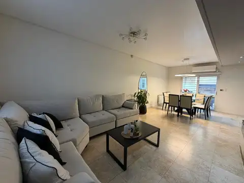 Casa en Venta en Quilmes, USD 177.000