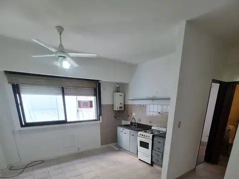 2 AMB, A 2 CUADRAS DE LA ESTACION DE RAMOS, 2 DE RIVADAVIA Y 1 DE GAONA.