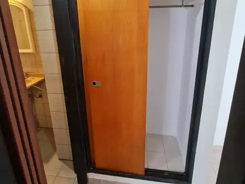 2 AMB, A 2 CUADRAS DE LA ESTACION DE RAMOS, 2 DE RIVADAVIA Y 1 DE GAONA.