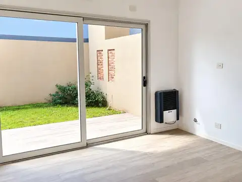 Depto Tipo Casa en Venta de 2 dormitorios