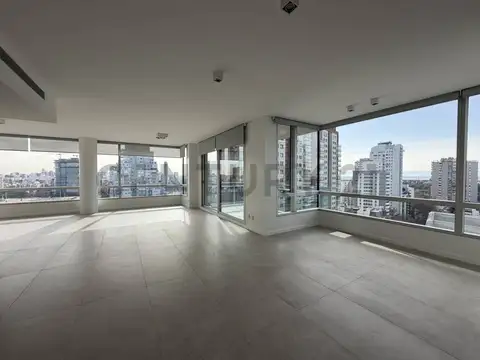 Departamento en Alquiler de 3 dormitorios
