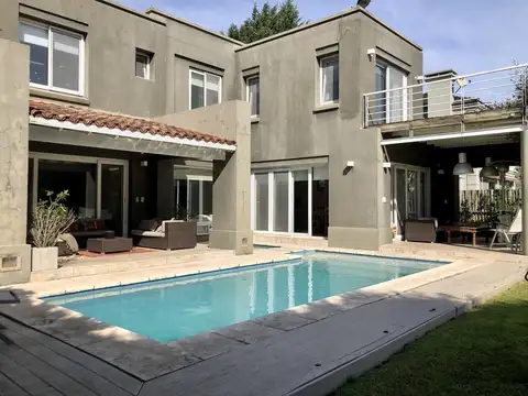 Temporada completa con vista al Parque Central