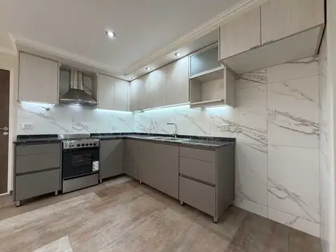 Departamento en Venta en Villa del Parque, USD 292.000