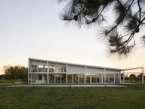 Club de Campo Las Hojas - Ruta Provincial 6, KM 129,600