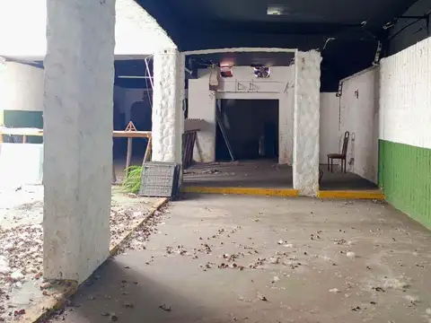 ALQUILER LOCAL SAN CRISTOBAL 306 M2  A REFACCIONAR