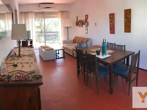 Departamento en venta - 2 Dormitorios 1 Baño - Cochera - 70Mts2 - Pinamar