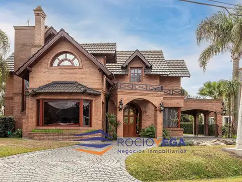 Casa en Venta con 1 cochera