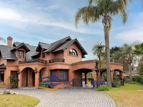 Casa en venta en Country Banco Provincia Moreno