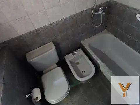 Casa en Venta - 4 Dormitorios 2 Baños - 333mts - Mar Del Plata