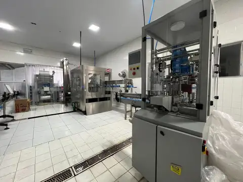 VENTA FONDO DE COMERCIO – FÁBRICA DE AGUA ENVASADA