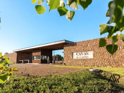 Venta terreno en barrio privado Cavas de La Tahona