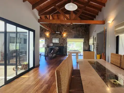 Casa en Venta en Campos De Roca, USD 250.000