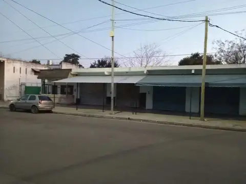 Inmenso lote con siete locales comerciales en San Miguel - A