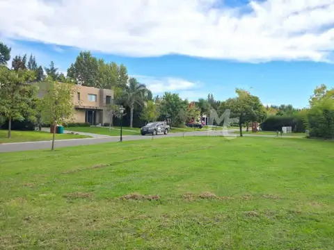 Terreno en venta en esquina en Barrio San Francisco, Villanueva
