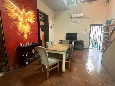Depto Tipo Casa 5 ambientes con 1 baño