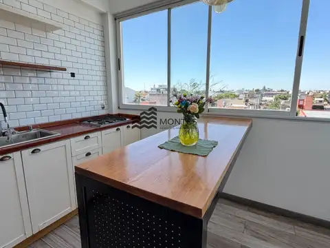Departamento en venta c/ cochera en Villa Luzuriaga