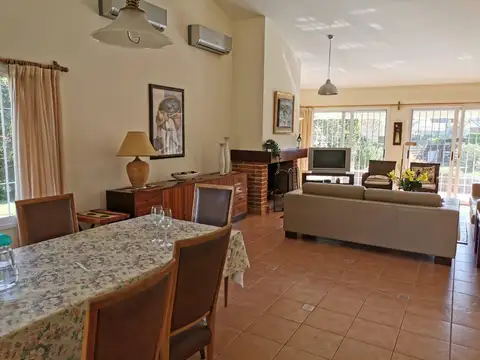 Casa en Alquiler Temporal de 4 dormitorios