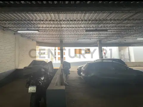 9 de julio y Sarmiento 1000, Piso 0