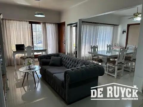 Casa 4 ambientes con 3 baños