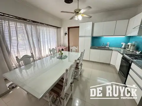 Casa 4 ambientes apta crédito Barrio Los Cedros