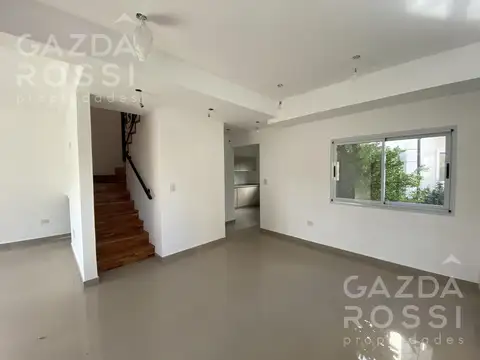 Casa en Alquiler de 3 dormitorios
