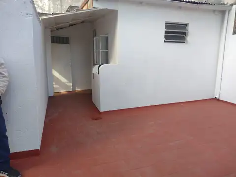 Depto Tipo Casa 3 ambientes con 1 baño
