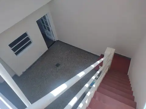 Depto Tipo Casa en Alquiler al Sureste