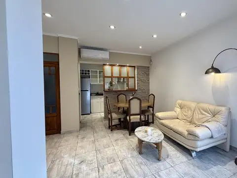 Hipólito Yrigoyen  al 400
