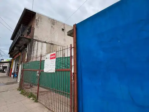 Local en Venta en Cruce Castelar, USD 105.000
