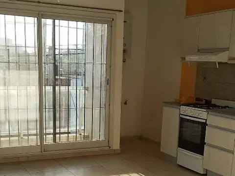 Apto CrÉdito Máximo Paz 427 , Piso 1