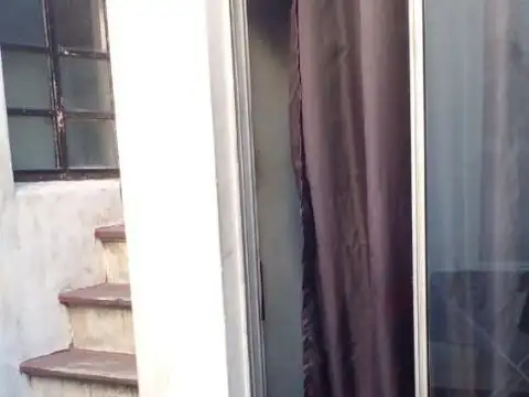 Depto Tipo Casa 2 ambientes con 1 baño