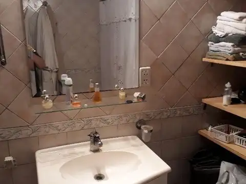 CHALET EN VENTA EN HURLINGHAM