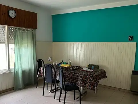 Casa en Venta con 5 cocheras