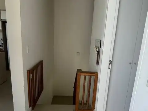 Casa en Alquiler Temporal con 3 cocheras