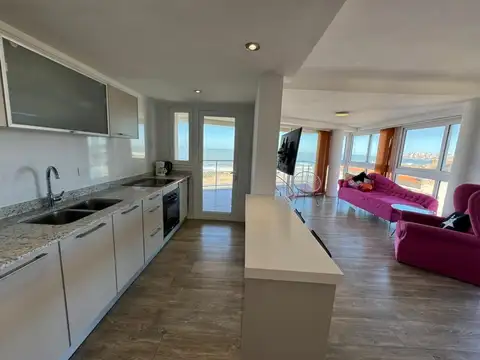 Departamento en Alquiler con 1 cocheras