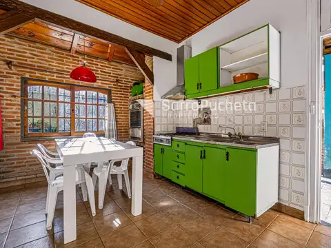 Casa en Venta en Haedo Sur, USD 239.000
