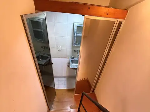 Depto Tipo Casa en Venta 50 años
