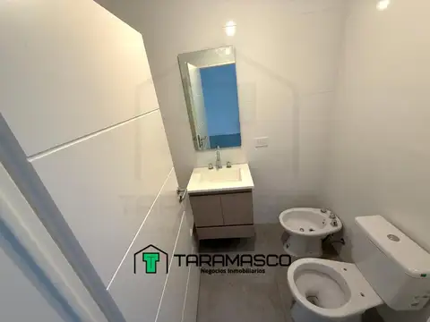 VENTA PH MONOAMB EN PB C/AMPLIA TERRAZA EN VILLA DEVOTO