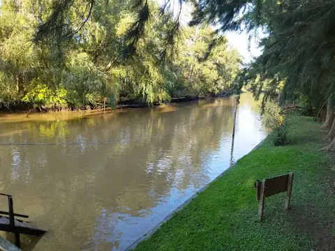 Rio / Arroyo Carapachay km 16,50 Villa Emilia 100