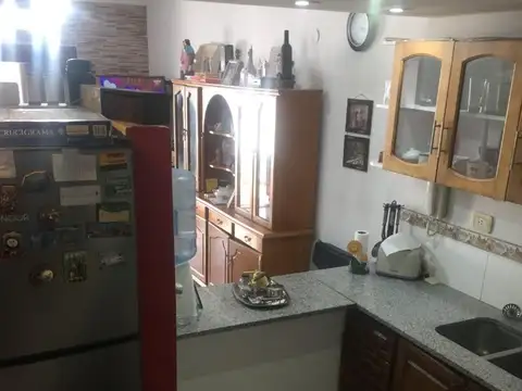 Casa 3 ambientes con 2 baños