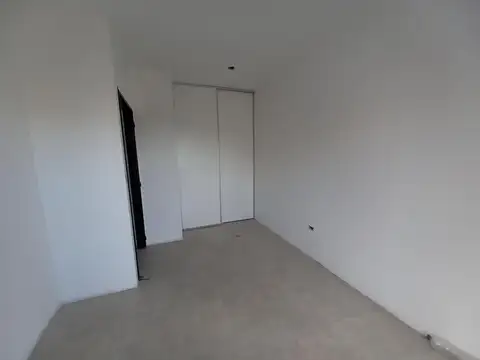 Departamento en Venta en Villa Adelina, USD 99.000