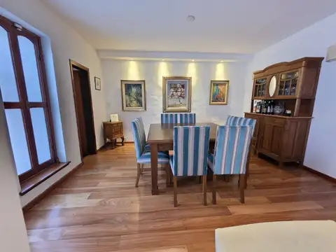 Casa 5 ambientes con 3 baños