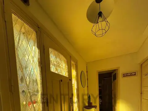 San juan 2300, Piso 2378