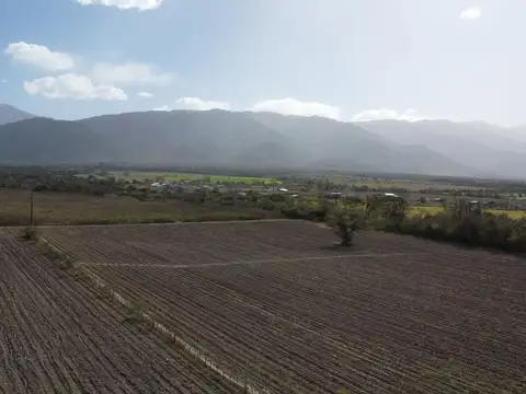 Chacra en  venta. 3 has con casa tres dormitorios. La SILLETA. Salta. Ruta 51