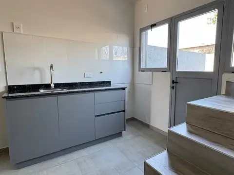 Depto Tipo Casa 3 ambientes con 1 baño